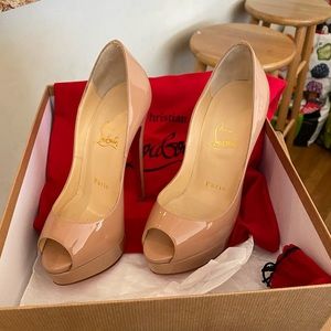 Christian Louboutin lady peep toe